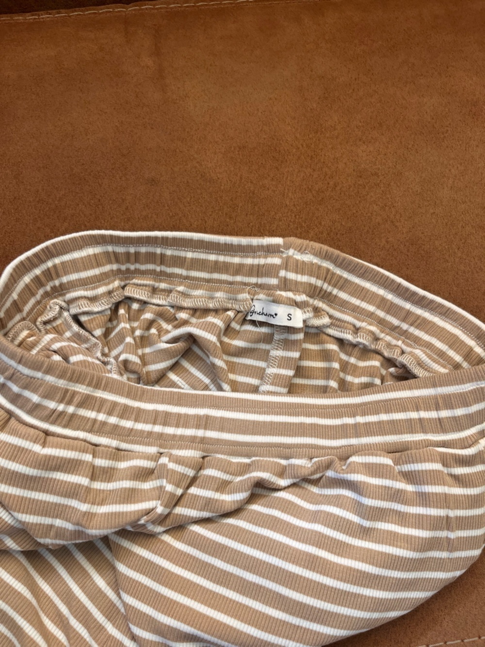 Boutique Tan/White Striped Lounge Set / Pants and Halter top NEW WITH TAGS - Picture 6 of 8